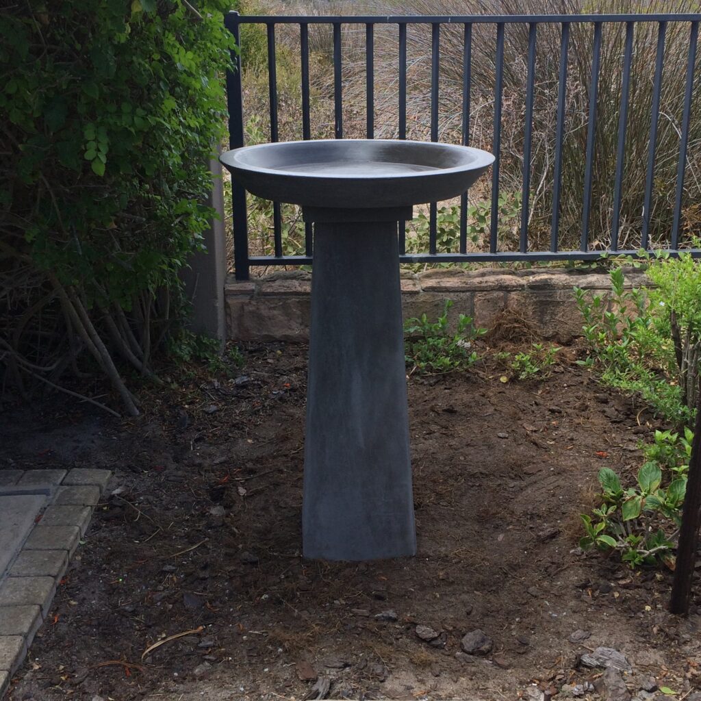 Stonecast Metronome Birdbath in charcoal grey
