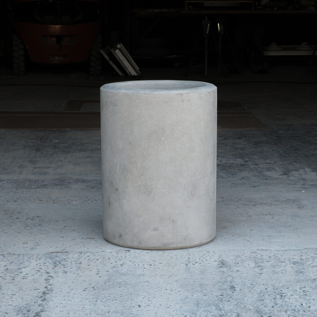 Stonecast concrete Drum Pot
